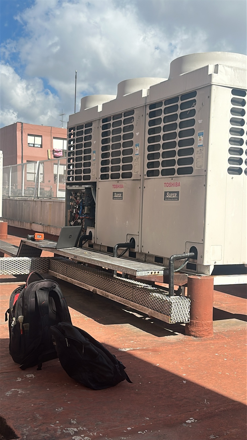 Unidades exteriores Toshiba VRF en terraza